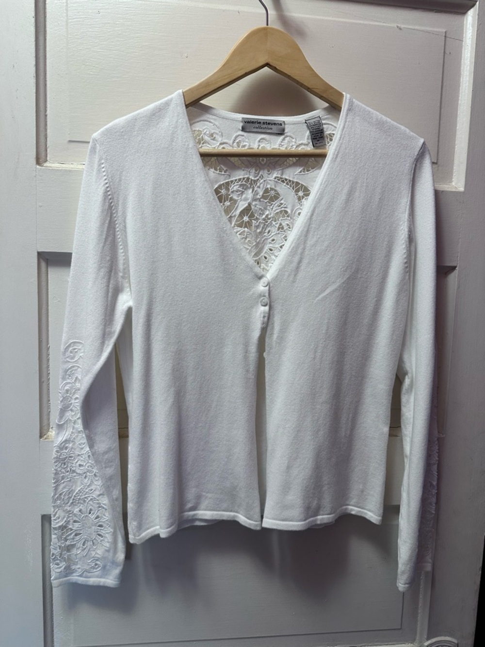 Valerie Stevens White V-Neck Long Sleeve Cardigan and tank set.